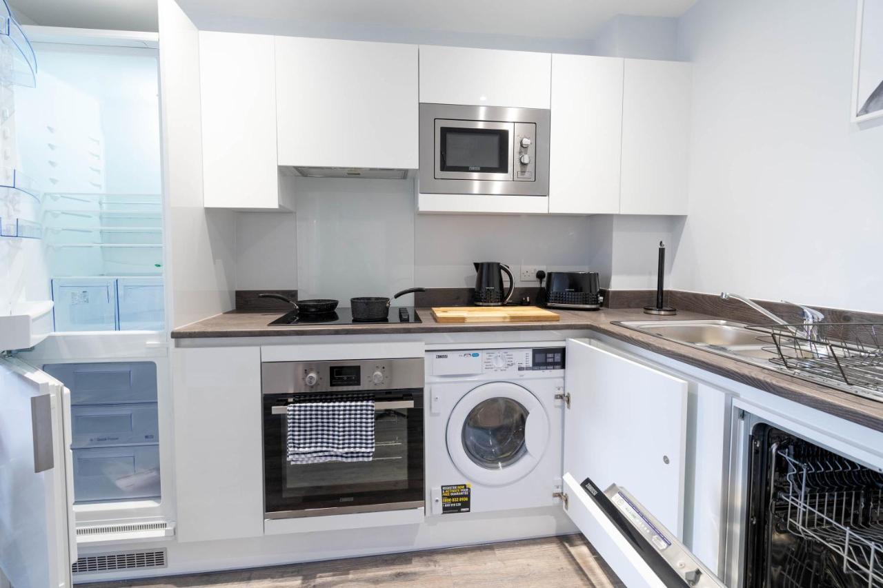 Caliber Stays Apartments & Homes - The Aphrodite Suite- 2 Bedroom Apartment - City Centre - Free Netflix & Rooftop Skyline Views Birmingham Exterior photo